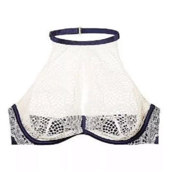 NWT Victoria’s Secret very sexy white lace bra - Picture 3 of 4